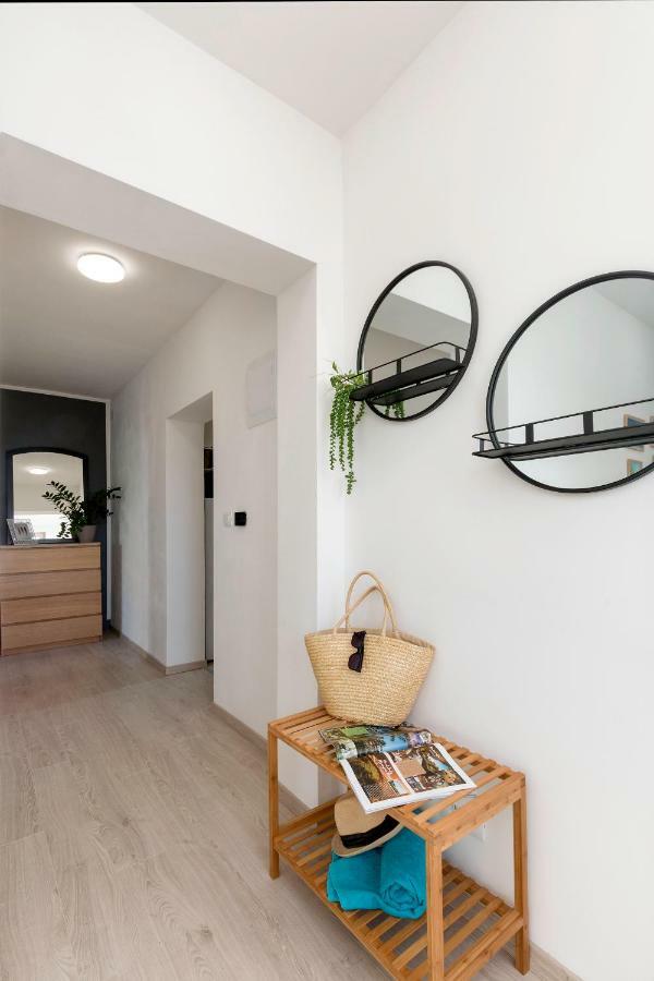 Sunsplash Apartments Pula Extérieur photo